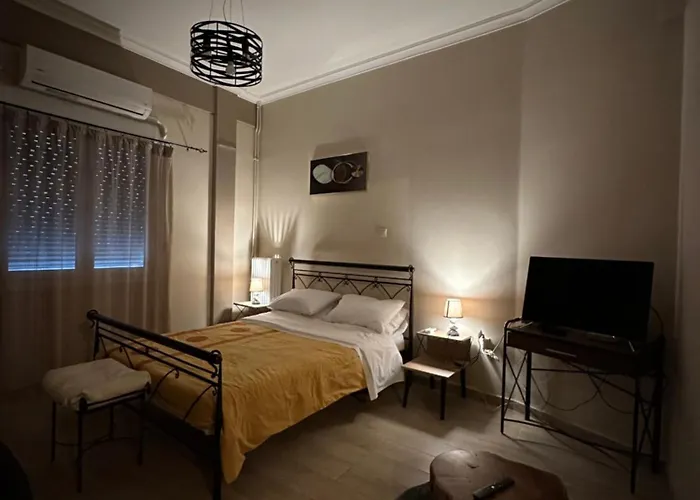Ζεστή Φωλίτσα Στο Κέντρο.