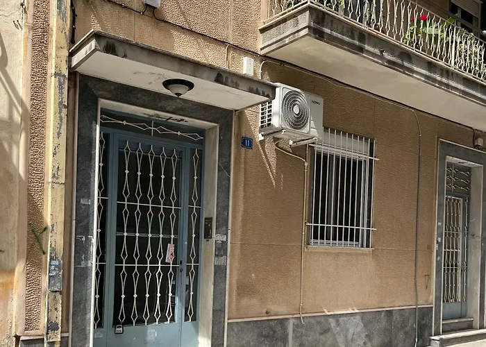 Ζεστή Φωλίτσα Στο Κέντρο.
